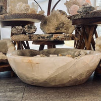 Golden Healer Quartz Bowl – Oblong Carved Crystal for Healing & Harmony