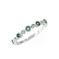 Stunning Emerald Ring