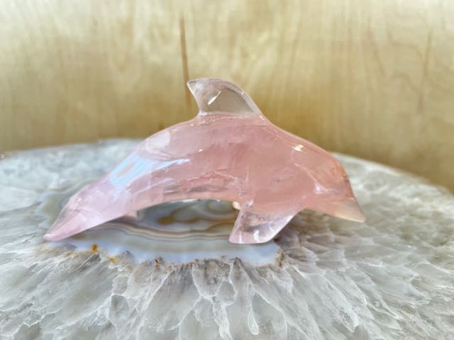 Rose Quartz Dolphin – Hand-Carved Crystal for Love & Flow