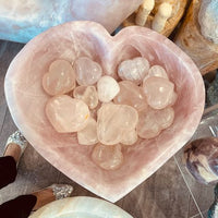 Large Rose Quartz Heart Bowl – Sculptural Crystal for Love & Luxury