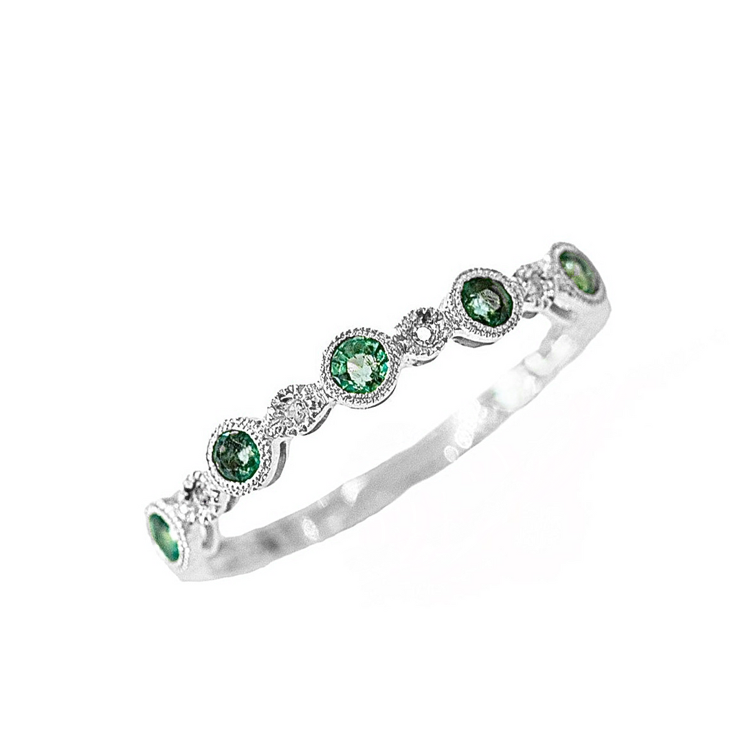 Stunning Emerald Ring